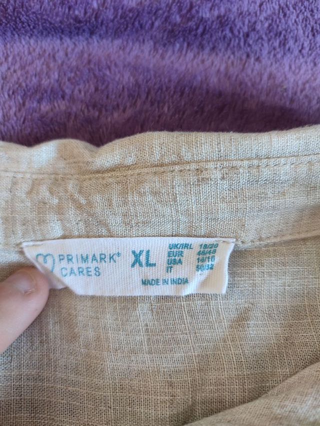 Camisa beige de lino