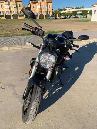 Ducati Monster 821 A2