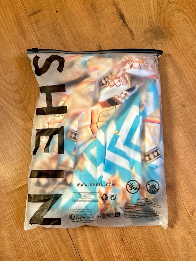 Bata Shein Estilo Versace Talla M