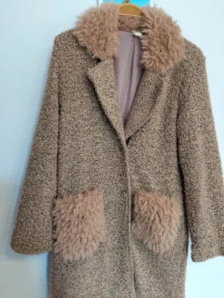 Abrigo rosa pálido angora y brillo