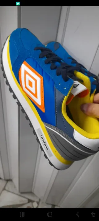 Scarpe Umbro N44