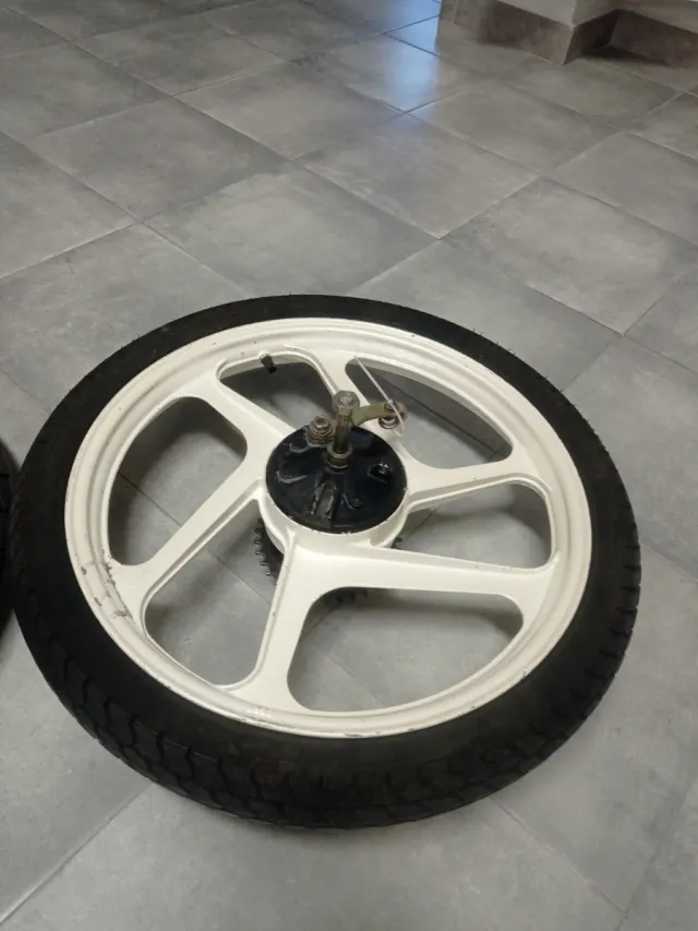 Juego Llantas Derbi Variant Start