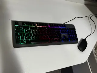 Teclado y Ratón Gaming RGB