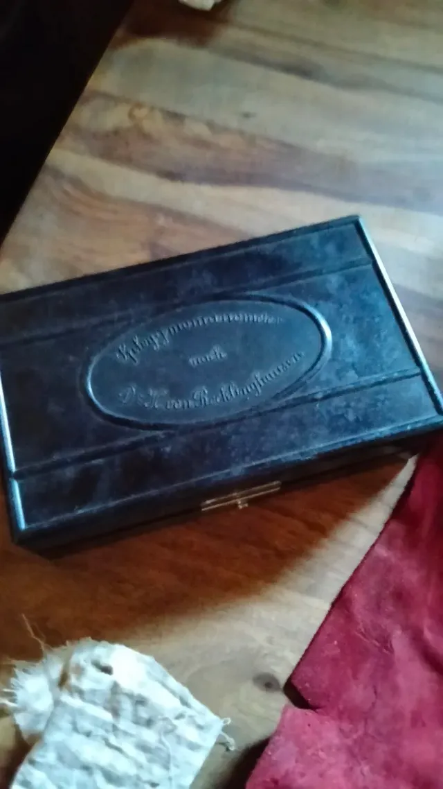 Herramientas médicas antiguas