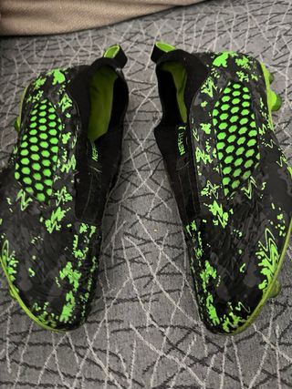 Zapatillas deportivas Nike y Puma