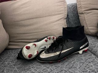 Zapatillas deportivas Nike y Puma