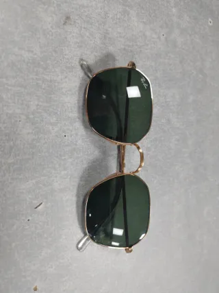 Gafas de Sol Ray-Ban Doradas y Verdes
