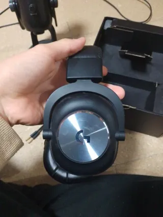 Blue Yeti + Logitech G Pro X Cascos