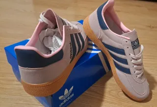 Adidas Spezial rosas y azules