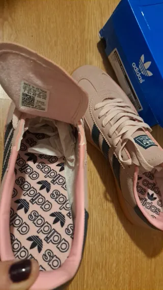 Adidas Spezial rosas y azules