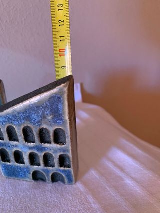 Due palazzi ceramica smaltata