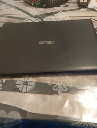 PC Portatile ASUS Nero