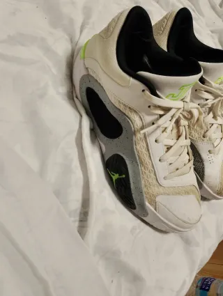 Zapatillas Jordan JT Blancas