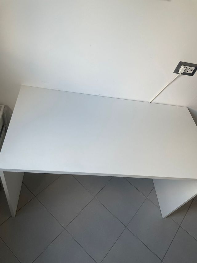 Scrivania bianca 120x60cm