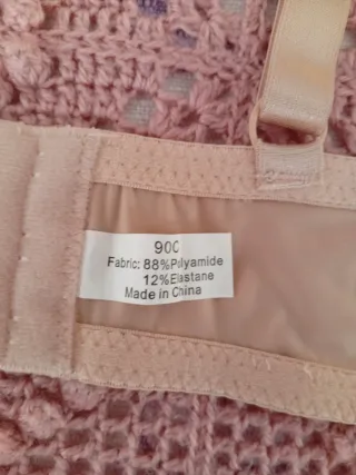 Sujetador beige con lazo