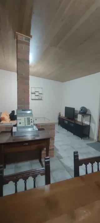 Parcela con casa en Montearagón