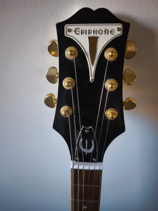 Epiphone Wildkat Ed. Limitada Bigsby White Pearl