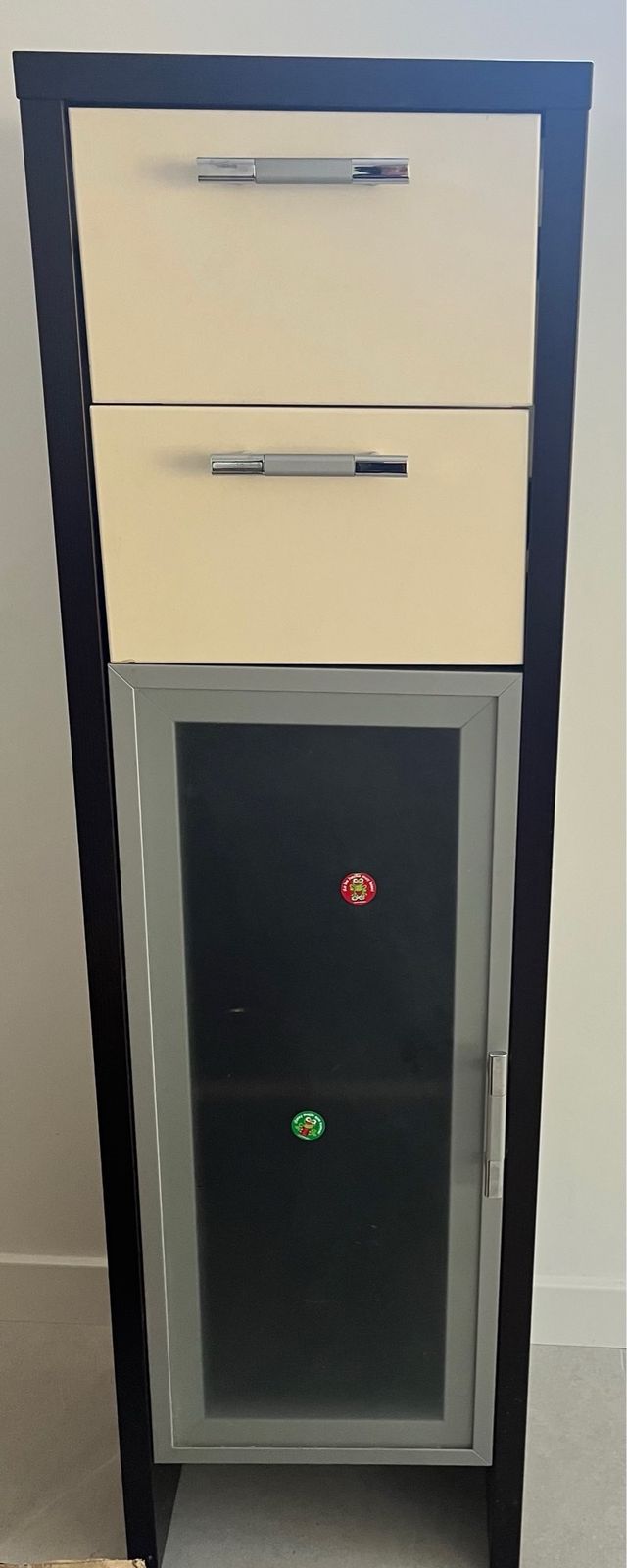 Mueble alto madera y cristal