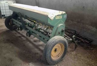 Sembradora 21 chorros.