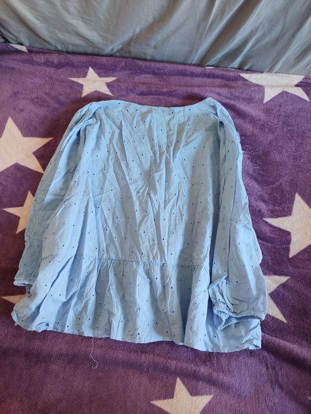Blusa azul bordada talla XXL