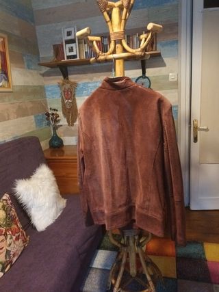 Cazadora d piel burdeos envejecida