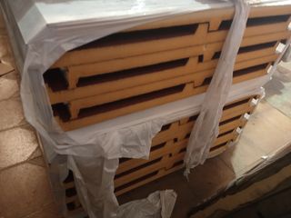 Paneles sándwich aislantes