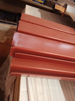 Paneles sándwich aislantes