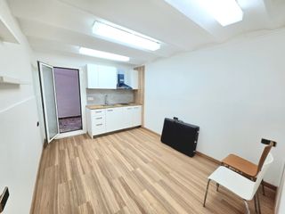 Traspaso peluquería con espacio tipo vivienda