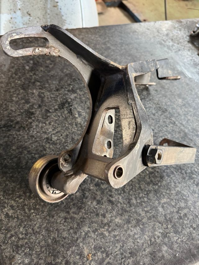 Soporte compresor a/a Suzuki Vitara 1.9td