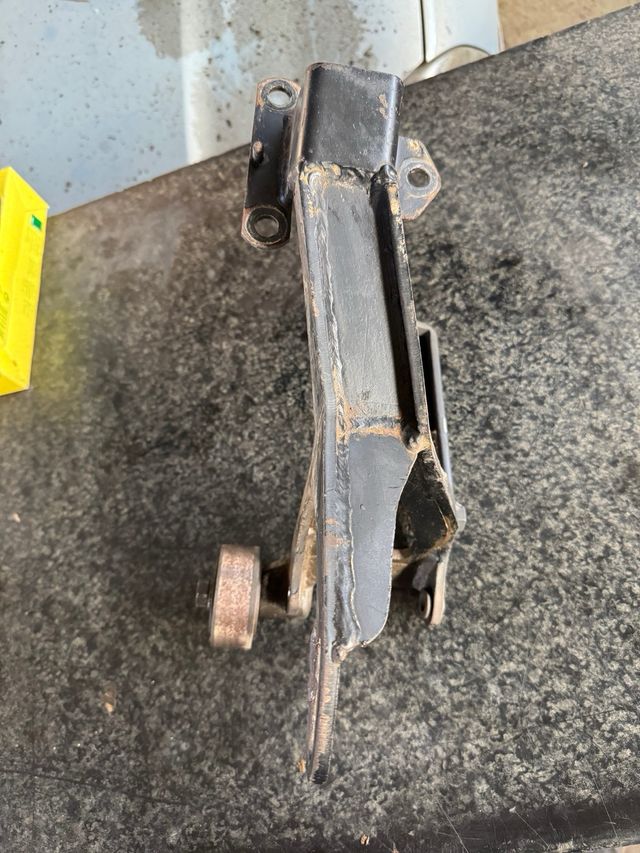 Soporte compresor a/a Suzuki Vitara 1.9td