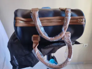 Bolso de piel azul