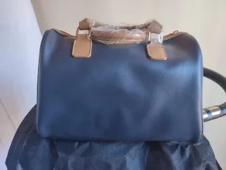 Bolso de piel azul