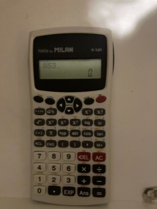 Calculadora Científica MILAN M 240