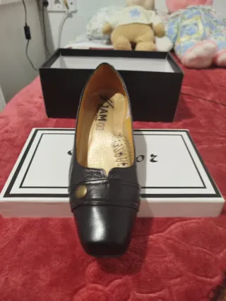 Zapatos de tacón negros marca Jam