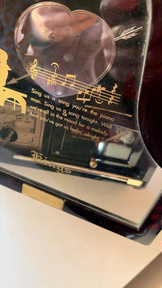 Caja de música joyero piano R.Strobel