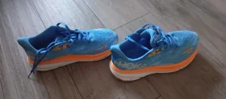 Hoka Bambas Azul/Naranja (Usadas 1 vez)