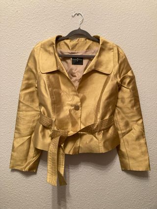 Elegante chaqueta dorada ROBERTO VERINO seda
