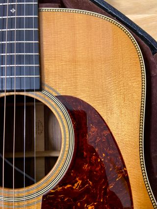 Martin HD28V Vintage Series