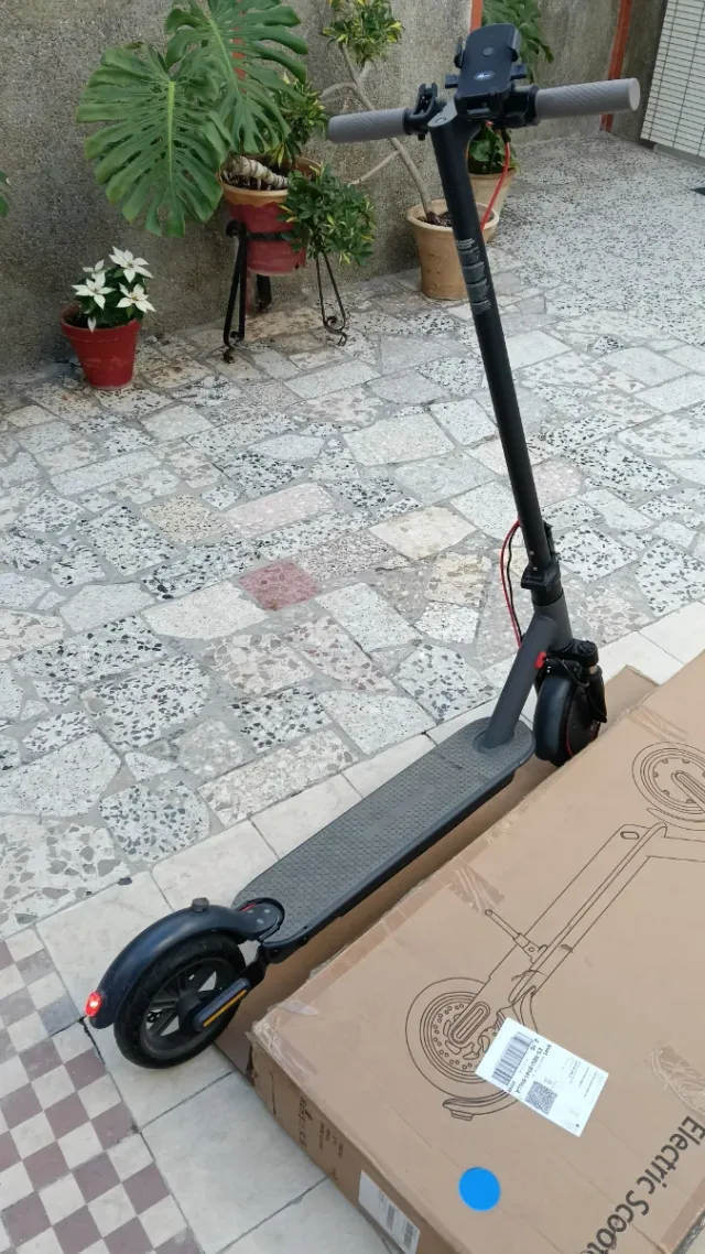 Patinete Eléctrico Plegable. Costó 207,15€