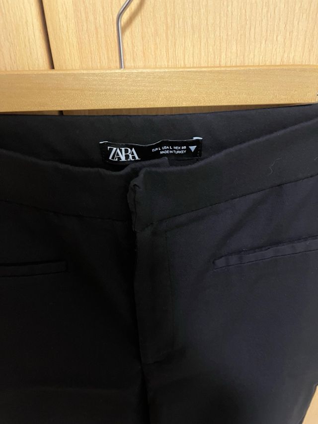 Pantalones de vestir Zara negros