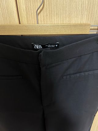 Pantalones de vestir Zara negros