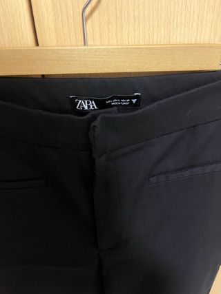 Pantalones de vestir Zara negros