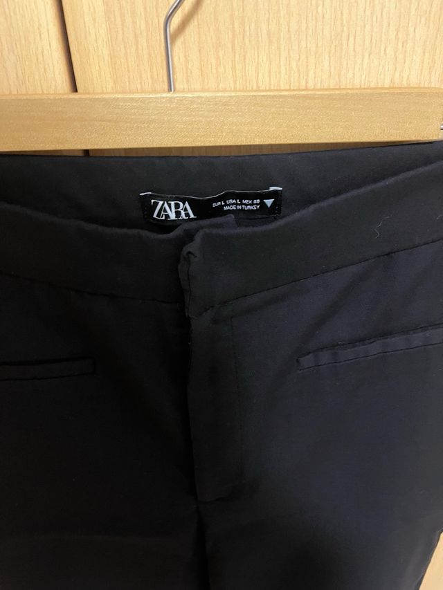 Pantalones de vestir Zara negros