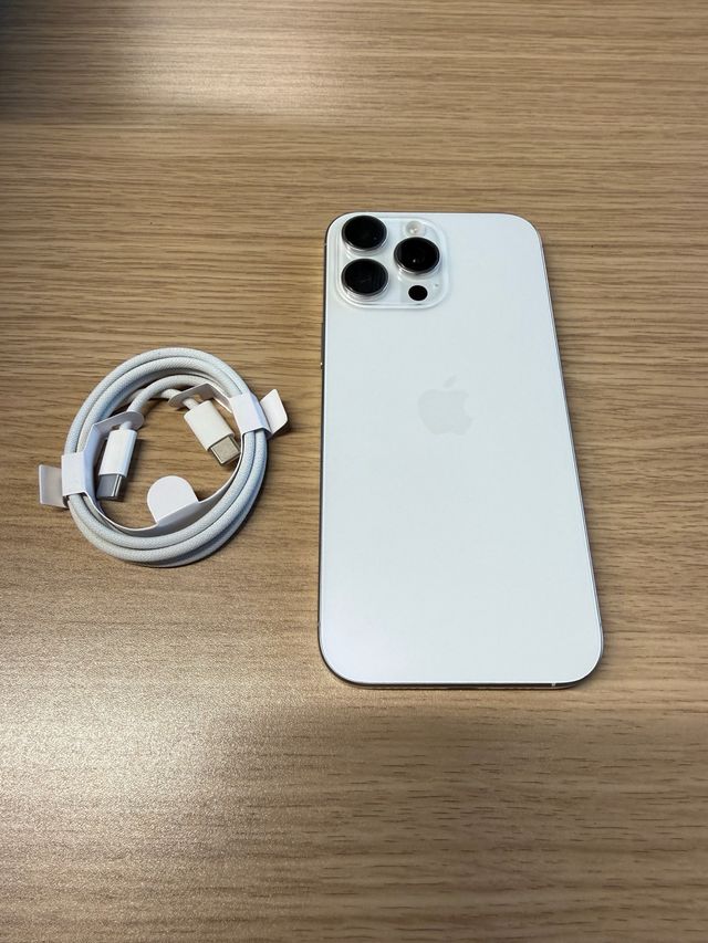 iPhone 16 Pro Max 256GB Plata