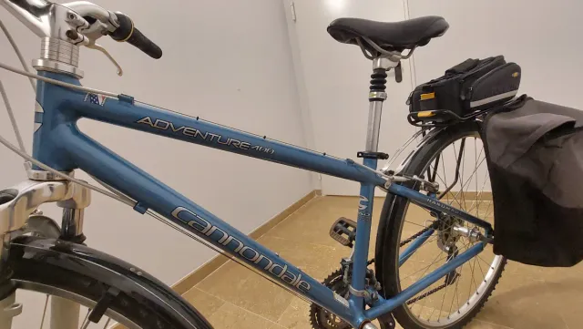 Bicicleta Cannondale Adventure 400 Azul