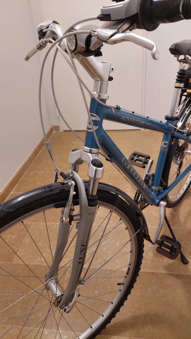 Bicicleta Cannondale Adventure 400 Azul