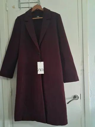 Gabardina Zara Morado