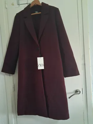 Gabardina Zara Morado