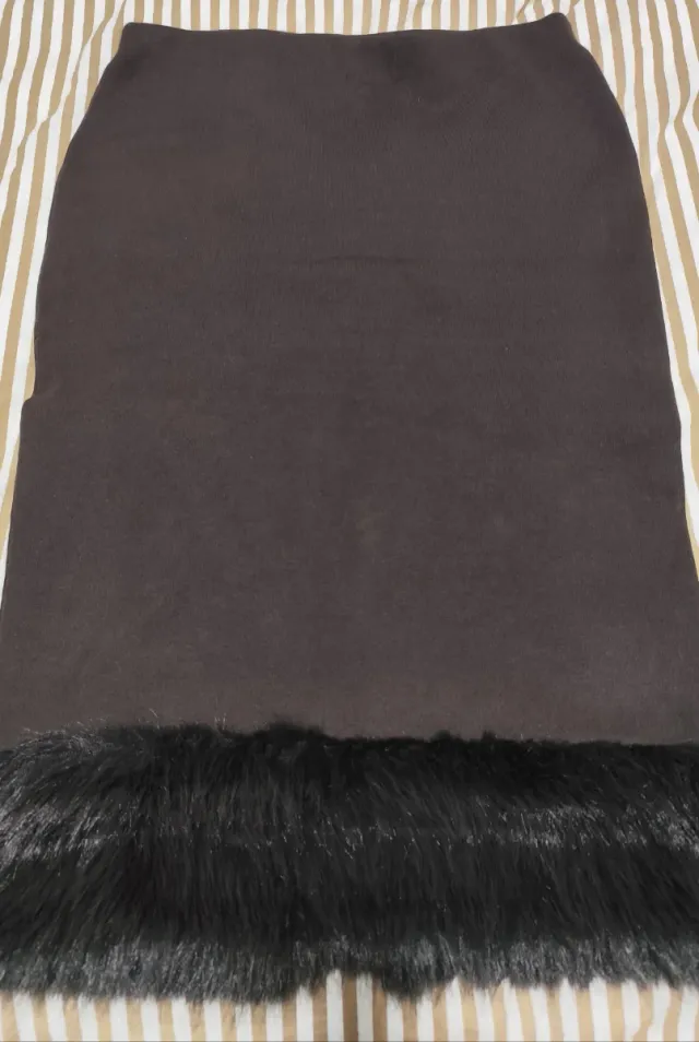 Falda Sfera Marrón con Pelo Talla L