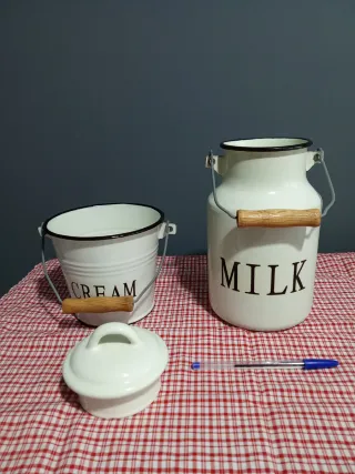 Lechera y cubo vintage